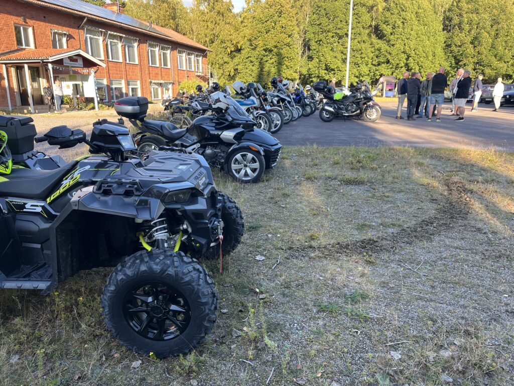 Motorcyklar, byggnad